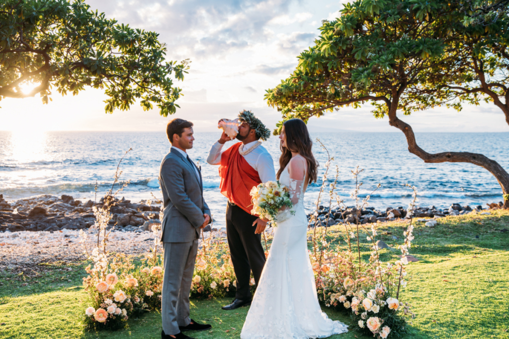 Local Hawaiian Minister at Hawaiian destination wedding