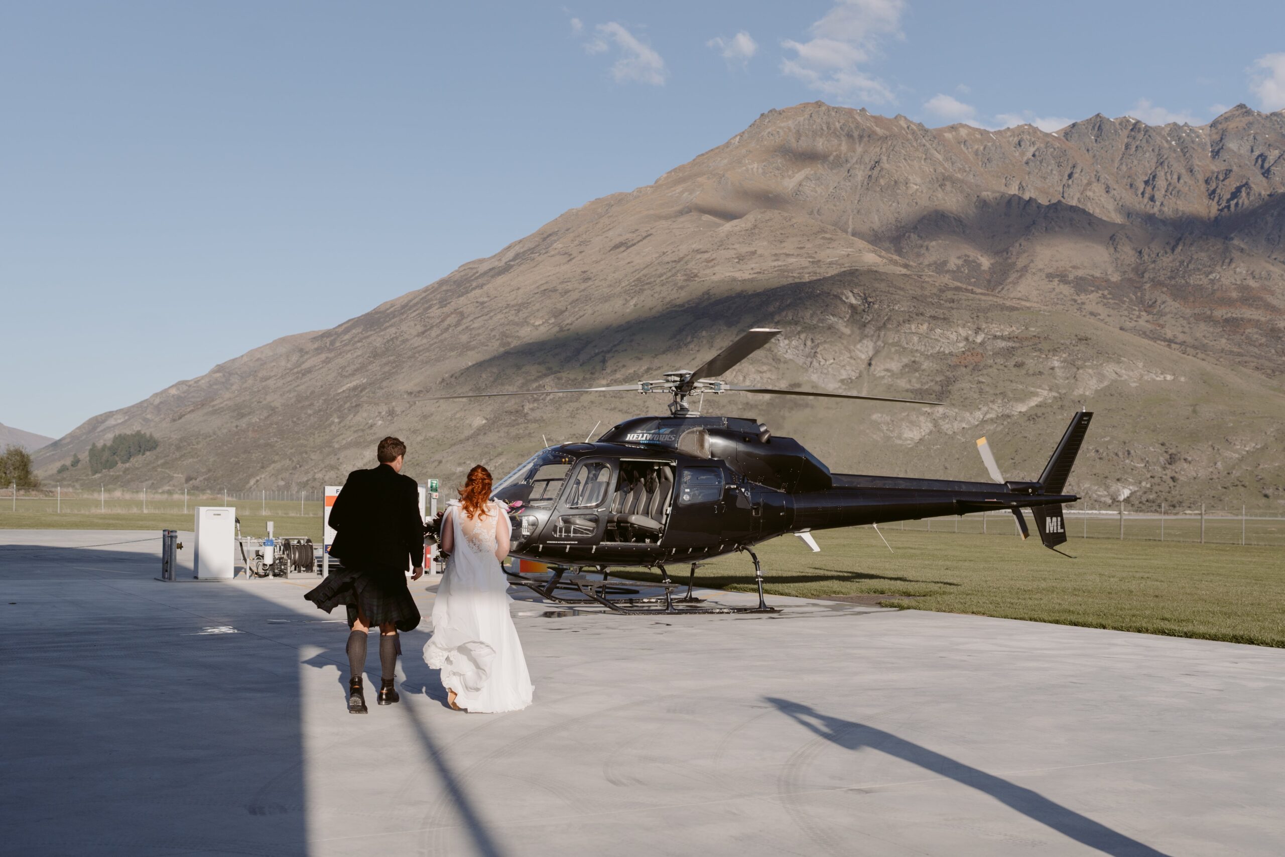 Real-wedding-Mary-Niel-New-Zealand-riding-a-helicopter-wedding-transport