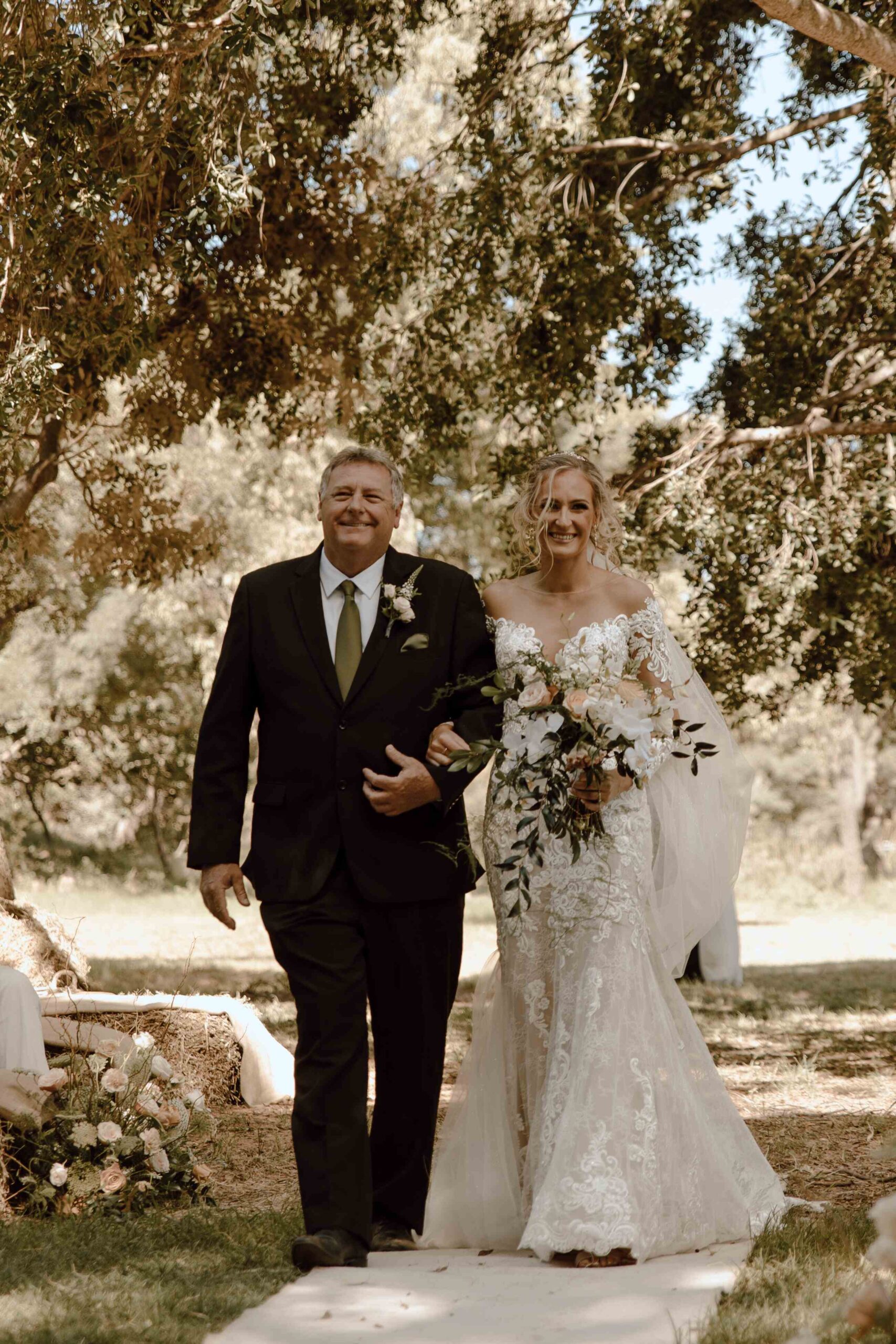 Real Wedding - Paul & Kodie - Van Deventer - Mountainview Game Ranch - Wedding (2)